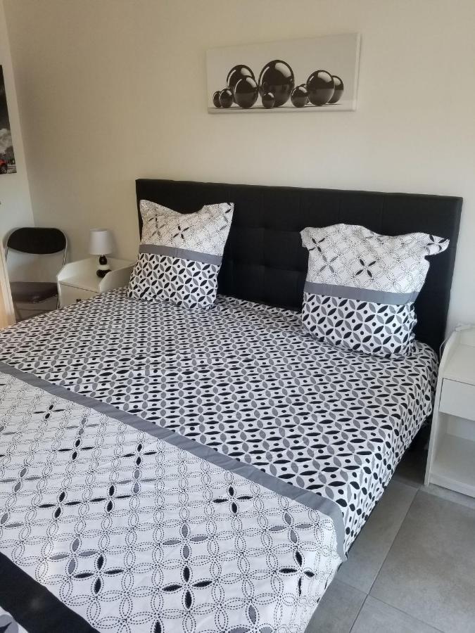 Les Lauriers Bed & Breakfast Espondeilhan Eksteriør bilde